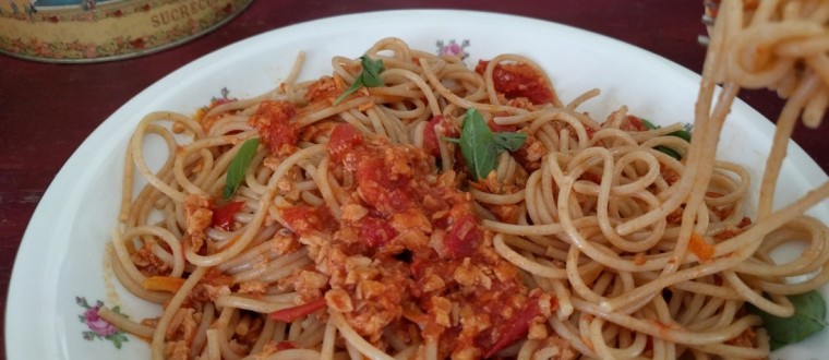 מתיידדת עם שבבי סוייה – ספגטי כאילו בולונז